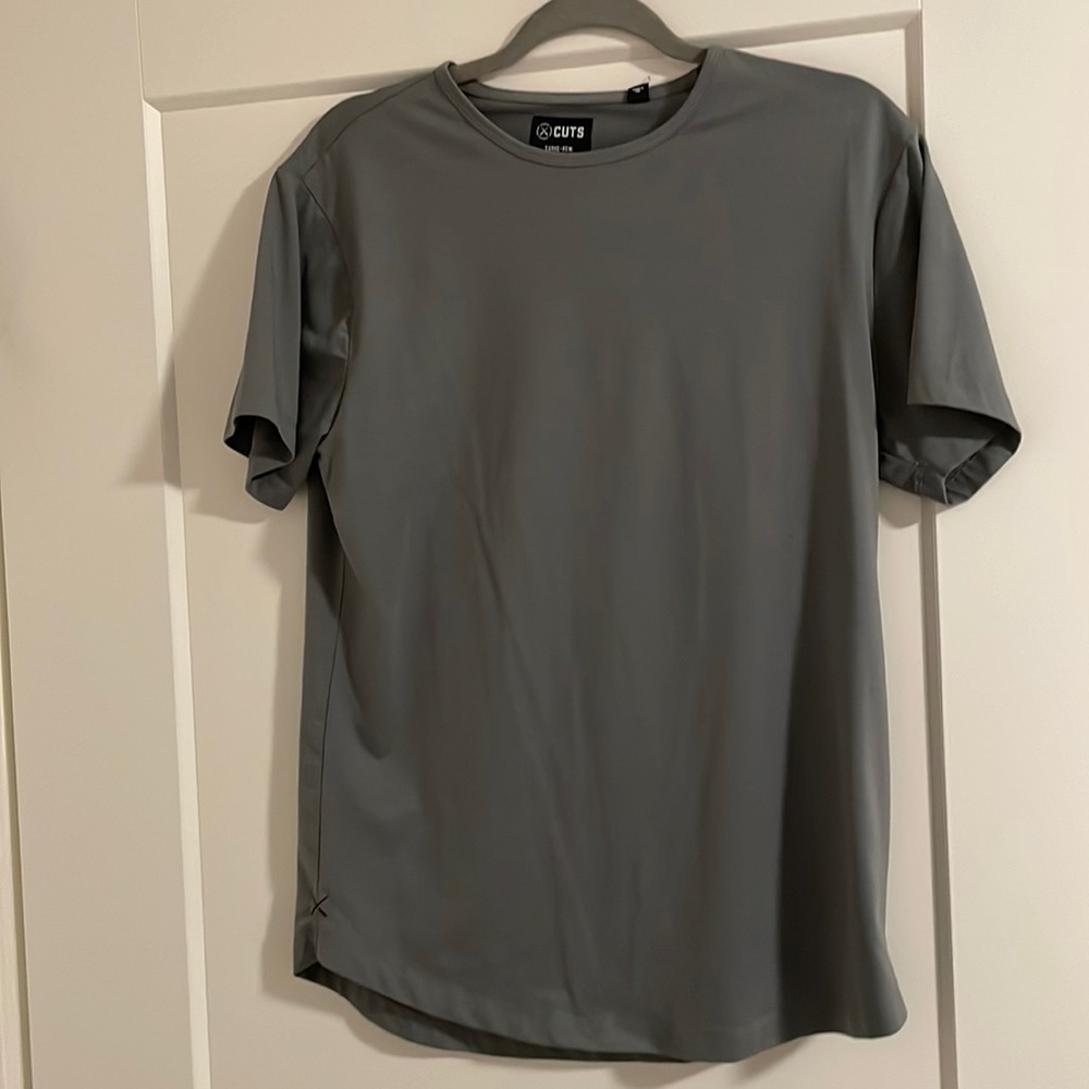 Cuts Tee shirt